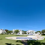Monte B Cd 294 - Cleverdetails, Sleeps 2 Adults And 2 Children, 4 Salted Water Pools * Quarteira