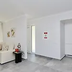Apartamento Monte B Cd 294 - Cleverdetails, Sleeps 2 Adults And 2 Children, 4 Salted Water Pools *