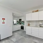Monte B Cd 294 - Cleverdetails, Sleeps 2 Adults And 2 Children, 4 Salted Water Pools * Quarteira
