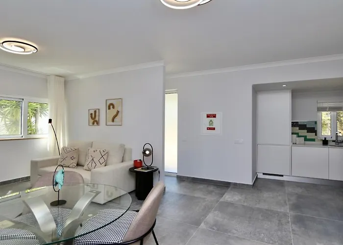 Monte B Cd 294 - Cleverdetails, Sleeps 2 Adults And 2 Children, 4 Salted Water Pools Apartament Quarteira