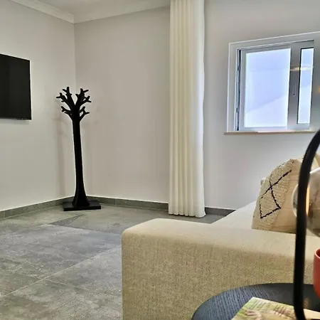 Monte B Cd 294 - Cleverdetails, Sleeps 2 Adults And 2 Children, 4 Salted Water Pools Apartment Quarteira